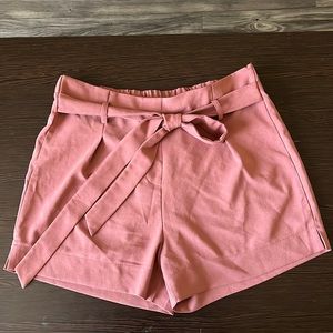 Mauve casual formal shorts.